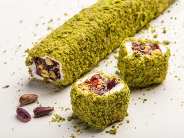 Turkish Delight Mega mit Pistazienüberzug